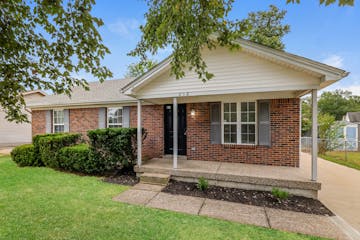 212 TECUMSEH DR SHEPHERDSVILLE, KY 40165